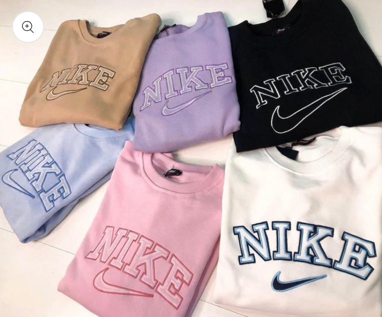 Vintage Nike Sweatshirts (Printed)